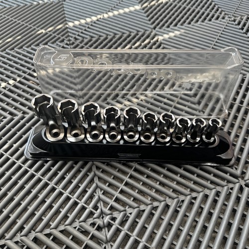 Snap tools deep - on,