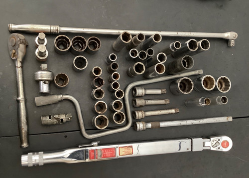 Snap tool lot - on,
